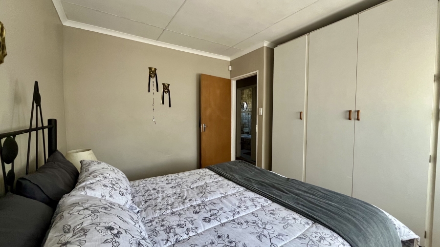 3 Bedroom Property for Sale in Country Club Western Cape